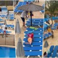 Ovako se turisti otimaju na plaži: Preskakali po pet ležaljki da ulove najbolje mesto! "Jadno i bedno" (video)