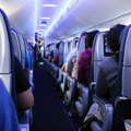 Ovo su najbizarnije stvari koje putnici zaborave u avionu: od violine iz 18. veka do zlatnih zubnih navlaka i lopte sa…