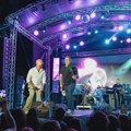 Ponovo prekinut nastup, ali na Trgu: Boban Rajović sišao među publiku, a onda je na binu izveo devojčicu koja je sve ostavila…
