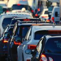 Kolaps na auto-putu: Vozila stoje u kolonama - kombi se prevrnuo na krov FOTO/VIDEO