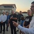 PAVLOVIĆ: „OVO VIŠE NE MOŽE OVAKO“ – Grad traži pomoć države i mehanizaciju za uklanjanje 100.000 kubika otpada, stižu kamere…