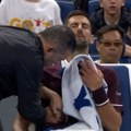 Đokoviću ponovo pozlilo, lekar hitno došao da pomogne srpskom teniseru u Pekingu