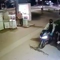 VIDEO Pojavio se snimak pljačke u Temerinu: Maskirane osobe sa oružjem pljačkaju menjačnicu