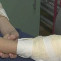 3 Dečaka u Srbiji operisana zbog petardi, raznela im ruke! Najmlađi ima 7 godina, ostao bez delova prstiju!