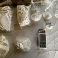 Zaplena tri kilograma amfetamina, uhapšeni osumnjičeni