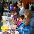 Sajam knjiga i dan čitanja u Zmajevoj školi u Kovinu