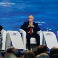 Putin: Nema svrhe sastajati se sa Zelenskim, njegovo pismo neozbiljno