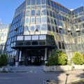 Privedena učesnica protesta ispred policijske stanice u Rakovici puštena posle dvočasovnog zadržavanja i davanja izjave