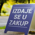 Izdaju se dve hale na odličnoj lokaciji, pogodne su za različite namene