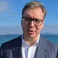 Vučić na putu ka Hilandaru Predsednik objavio video i poručio: Sačuvaćemo Srbiju i nikome nećemo dozvoliti da je vrati u…