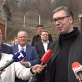 Vučić obišao gazdinstvo Voinović u Zlatancima