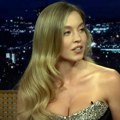 Sidni Svini otvoreno: ”Ljudi zaboravljaju, misle, 'Oh, ona se skida na ekranu! O snimanju lakih scena: ”Podiže mi…