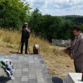 Na putu kod Srebrenice postavljene fotografije stradalih Srba tokom rata u Bosni