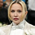 ‘Nema više vremena’: Madona poziva papu da poseti Gazu