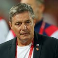 VIDEO „Piksi odlazi“: Navijači Srbije poslali jasnu poruku selektoru, ovako je ispraćen u svlačionicu