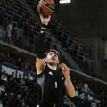 Gulio patike po Slovačkoj i Gruziji, pa srušio Partizan: Ko je Zek Seljas čovek sa najgorom frizurom