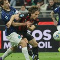 Titulu će verovatno uzeti, ali Kivuov Inter ne zna da igra velike mečeve - Milan slavio u derbiju "Madonine"