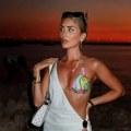 Završila težak fakultet i nasledila unosan biznis: Ko je Nika, radi sa Srbinom za kojeg se "tuku" pevačice (foto)