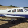 Skokovi padobranaca, akrobacije i letovi aviona na Međunarodnom aero-mitingu „AeroMIND 2026“