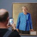 Zbog ove slike naglo je skočio broj posetilaca čuvenog muzeja! Novi portret Angele Merkel napunio berlinski Bode! Tražila je…
