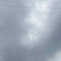 (Mapa) Smrklo se nebo nad Beogradom, nevreme juri ka prestonici! Oglasio se RHMZ: U ovim delovima grada već je počelo
