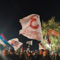 Lazarevac uz vatromet i baklje dočekao studente, danas nastavljaju ka Obrenovcu
