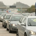 Stanje na putevima: Dobri uslovi za vožnju, teretnjaci na Horgošu i Batrovcima čekaju tri sata