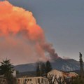 Etna u Italiji ponovno izbacuje pepeo i lavu: Izdato upozorenje za avione
