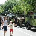Čuvari zaveta kosovskih junaka: Atraktivna vidovdanska smotra opreme i naoružanja Vojske Srbije u Kruševcu (foto)
