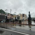 GO Medijana: Uručen nalog JKP “Mediana” da odmah ukloni sve bespravno postavljene objekte na Trgu