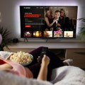 5 Netfliks serija koje će vam pomoći u begu od vreline ovog leta: Zamračite sve, uključite klimu i bindžujte