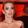 (Foto) lepa kao lutka: Ćerka Dušice Jakovljević spremna za matursko veče, majka ponosna: Evo kako izgleda Anđela