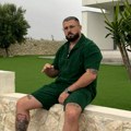 "Izgubio je puno krvi, krenuo je golim rukama na pištolj" Žena ranjenog repera van sebe, hitno se oglasila: Ušao je u raspravu…