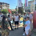 Mladi vole uniformu