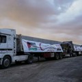 Izrael obavestio UN da će dozvoliti da u Gazu uđe do 300 kamiona pomoći dnevno