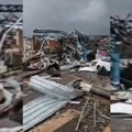 Najmanje petoro mrtvih u katastrofalnom nevremenu Tornado bukvalno nosio automobile i krovove sa kuća, jezivi snimci iz Brazila…