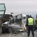 RTS: Četiri osobe poginule a tri teže povređene u saobraćajnoj nesreći na putu Ruma-Irig