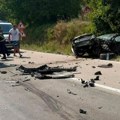 Čudo na putu Svrljig–Niš: Preticao kolonu "audijem", zakucao se u kamion i prošao samo sa lakšim povredama