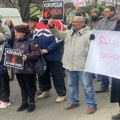 Prokupčani i ovog petka na 15 minuta blokirali ulicu u centru grada