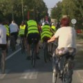 Više desetina Čačana dočekalo studente koji biciklima putuju po Srbiji