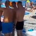 Kao nekada Na plaži u Grčkoj se našli Srbi, Makedonci i Bosanci, neki su oduševljeni, drugi razočarani (video)