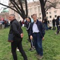 Koštunica došao na protest da podrži studente