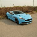 Aston Martin koji je vozio Jay Leno prodaje se za (sumnjivo) male pare