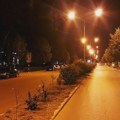 Čitalac: Zar za zamenu ulične svetiljke mora da dođe ekipa iz Beograda