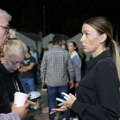 Mesarović sa građanima ispred Narodne skupštine: Nećemo odustati od sigurne budućnosti