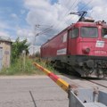 Građani blokiraju pružni prelaz u Kragujevcu