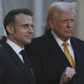 Uoči dolaska u Davos, Tramp pokrenuo buru na društvenim mrežama: Objavio privatne poruke sa Makronom, „ne razumem šta radiš s…