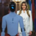 Prvi humanoidni robot u Beloj kući, predstavila ga Melanija Tramp
