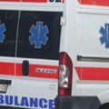 Prevrnulo se vozilo na Batajničkom drumu, žena prevezena u KBC Zemun