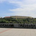FOTO: Kej išaran grafitima protiv studenata i rektora Đokića